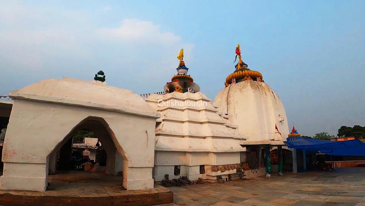 Dhabaleswar Temple complex 