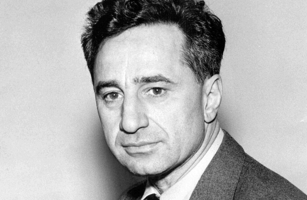 Director Elia Kazan picture