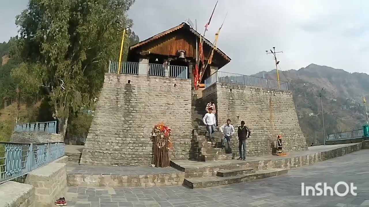 Chamunda Devi Mandir Chamba entrance 