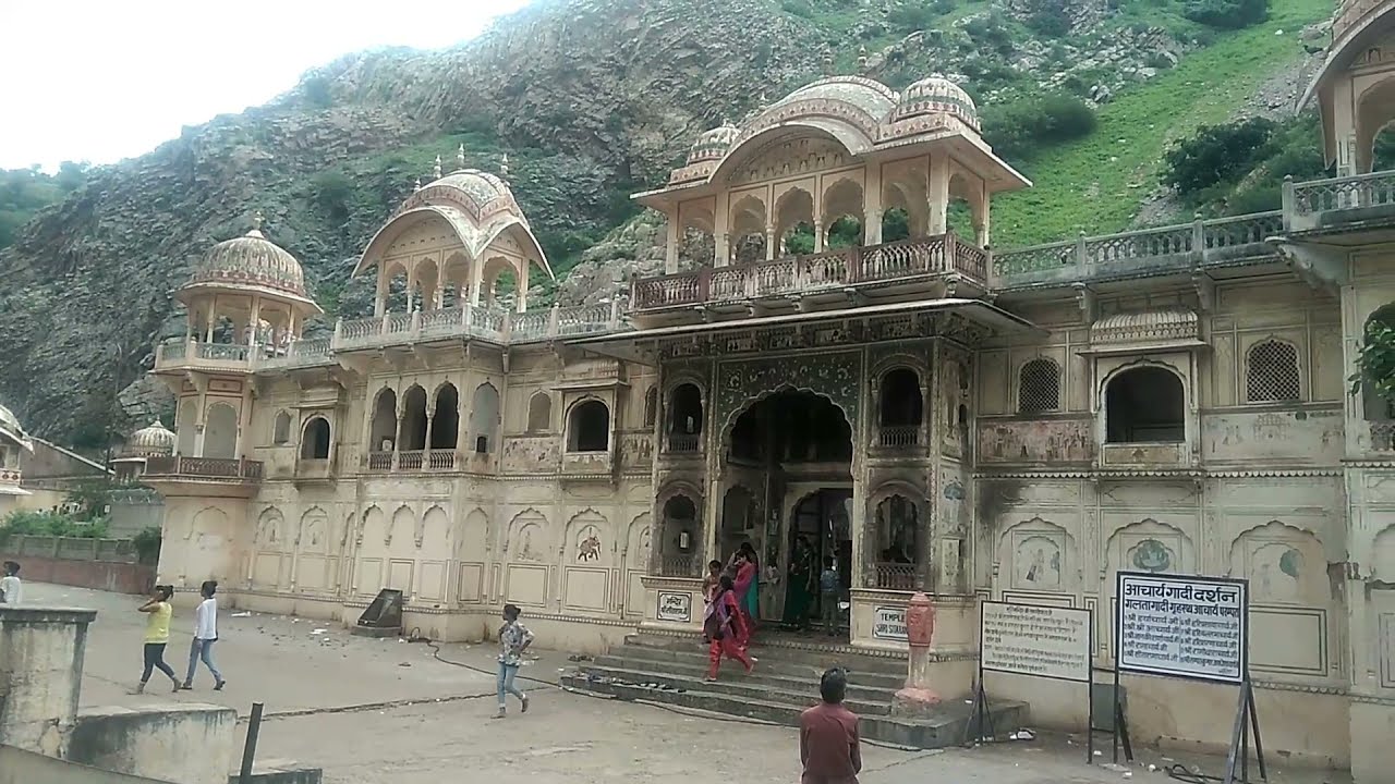 Jaipur Galta Ji Temple entrance 