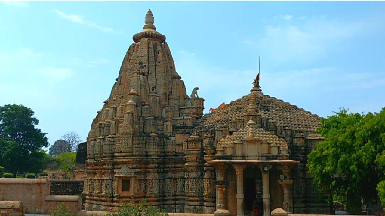 Menal Siva Temple complex 