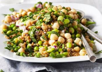 Super Storecupboard Salad nutrition facts