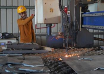 May Factory Growth Falls, But India’s Economy Stays Strong