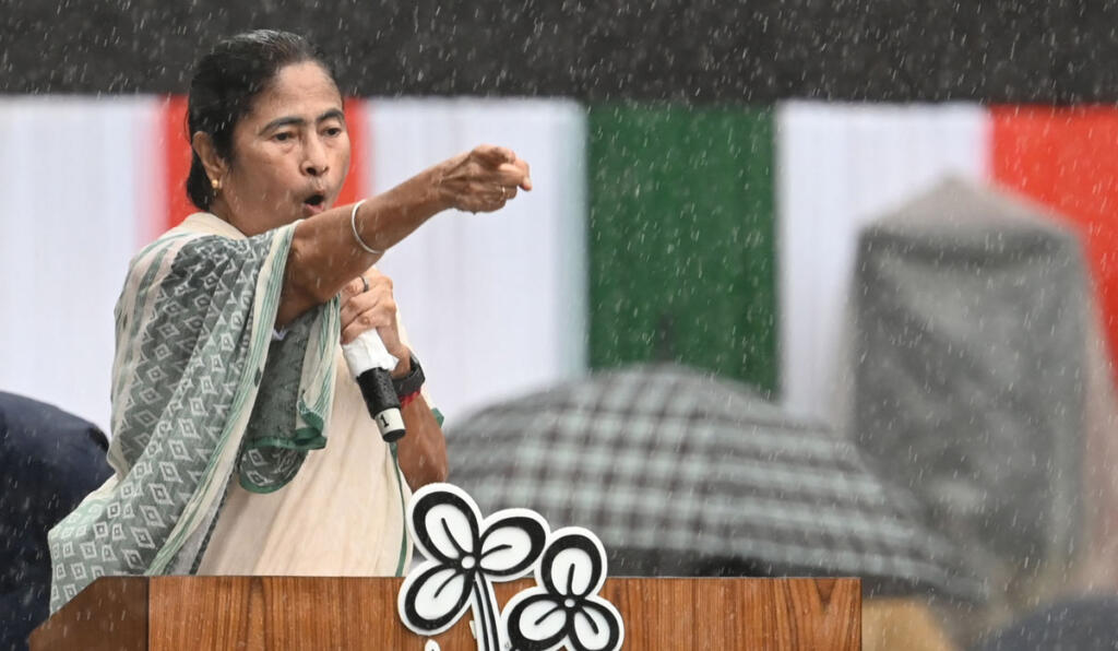 Mamta Banerjee, Mamta, CM Mamta, Bengal, West Bengal, Bangladesh, Bangladesh Refugees, Trending, News, Trending, Politics, Political News, Political News Today, News Today, Important News Today, Important Political News