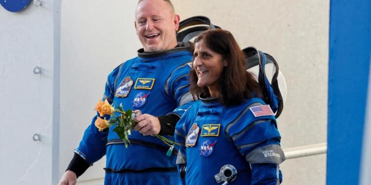 Sunita Williams, Wilmore, NASA, Sunita William in space, Starliner