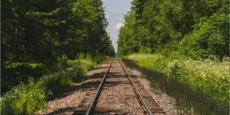 Direct Train to Kashmir: Boosting Unity and Economic Growth