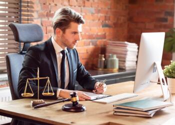 How Can Criminal Lawyers Can Help People?