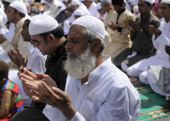 Calcutta High Court asks Police to take control of the mosque at Egra, West Bengal