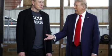 Elon Musk responds to Indian CEO’s wait for a Green card, says Donald Trump will fix this