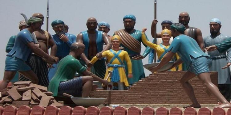 Veer Bal Diwas: Christmas and New Year’s celebrations are all right but let us not forget the sacrifices of the Sahibzadas