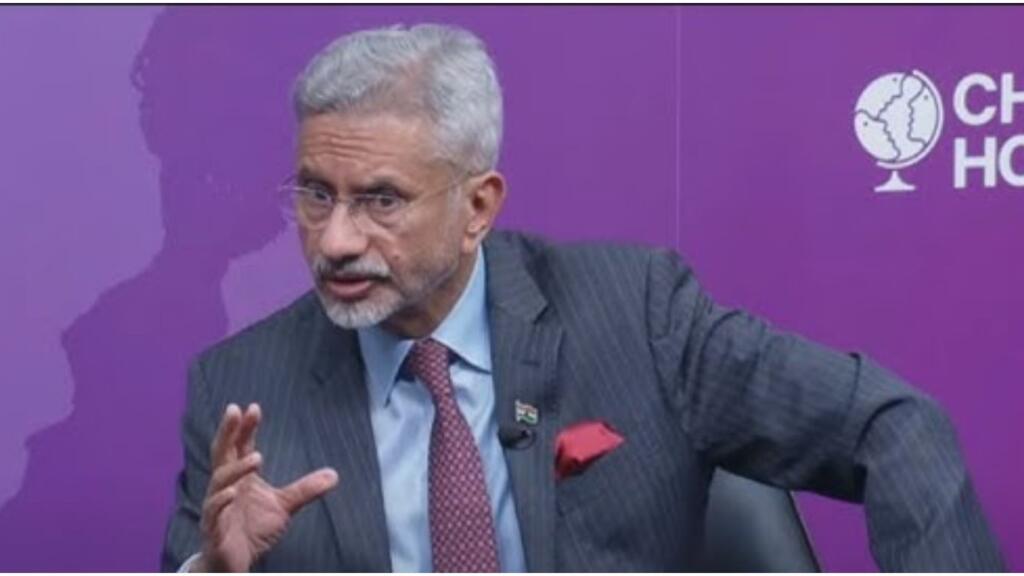 S. Jaishankar silences Pakistani Journalist in London over Kashmir