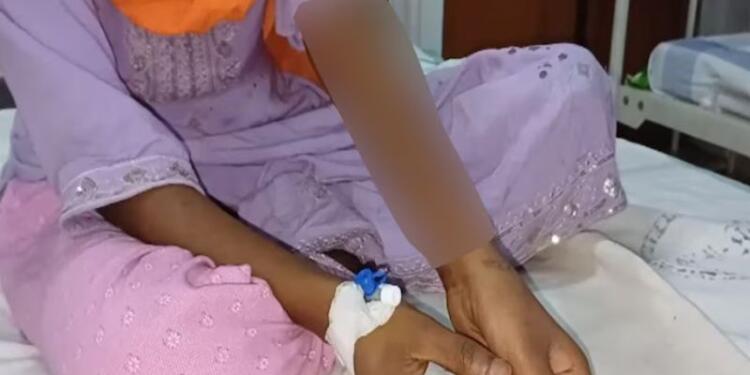 Bihar teen inflicts self-harm after parents decline iPhone demand