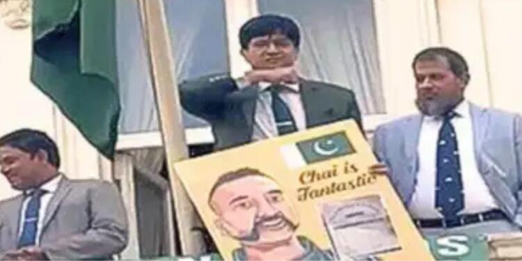 Pakistan Officer Threatens Protesters at London Demonstration