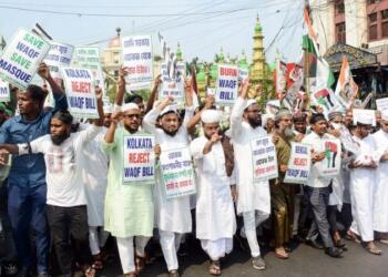 Anti Waqf protests in Bengal