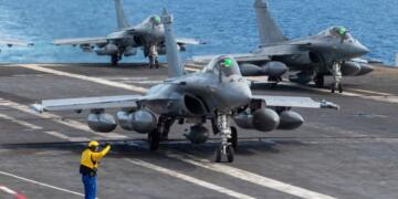 Govt Clears Mega ₹63,000-Crore deal for 26 Rafale Marine Fighter Jets
