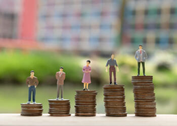 Path to financial freedom: Best saving schemes in 2025 for long-term wealth