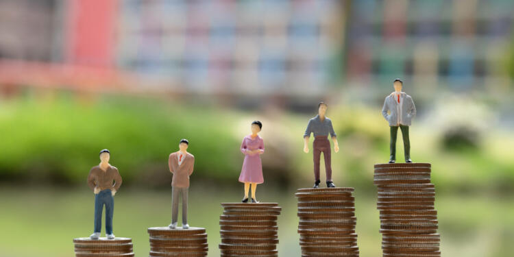 Path to financial freedom: Best saving schemes in 2025 for long-term wealth