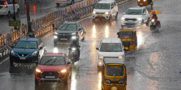 Southwest Monsoon Arrives Early Over Kerala — Earliest Onset in 16 Years, Heavy Rain Alerts for Southern India