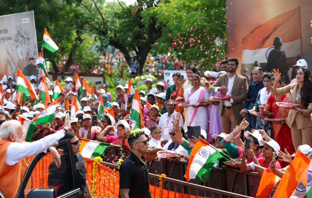 PM Modi Receives Hero’s Welcome in Vadodara; Col. Sofiya Qureshi’s Family Joins Tribute Amid Patriotic Fervour