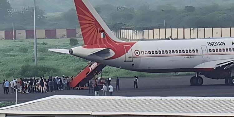 Mass Deportation from Gujarat: 250 Bangladeshi Nationals Sent Back