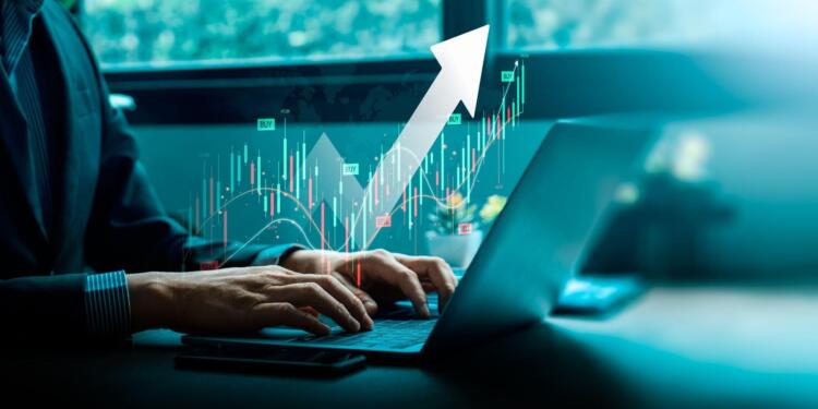 What Can the Hindustan Zinc Share Price Tell Us About Strategic Resource Investing in India