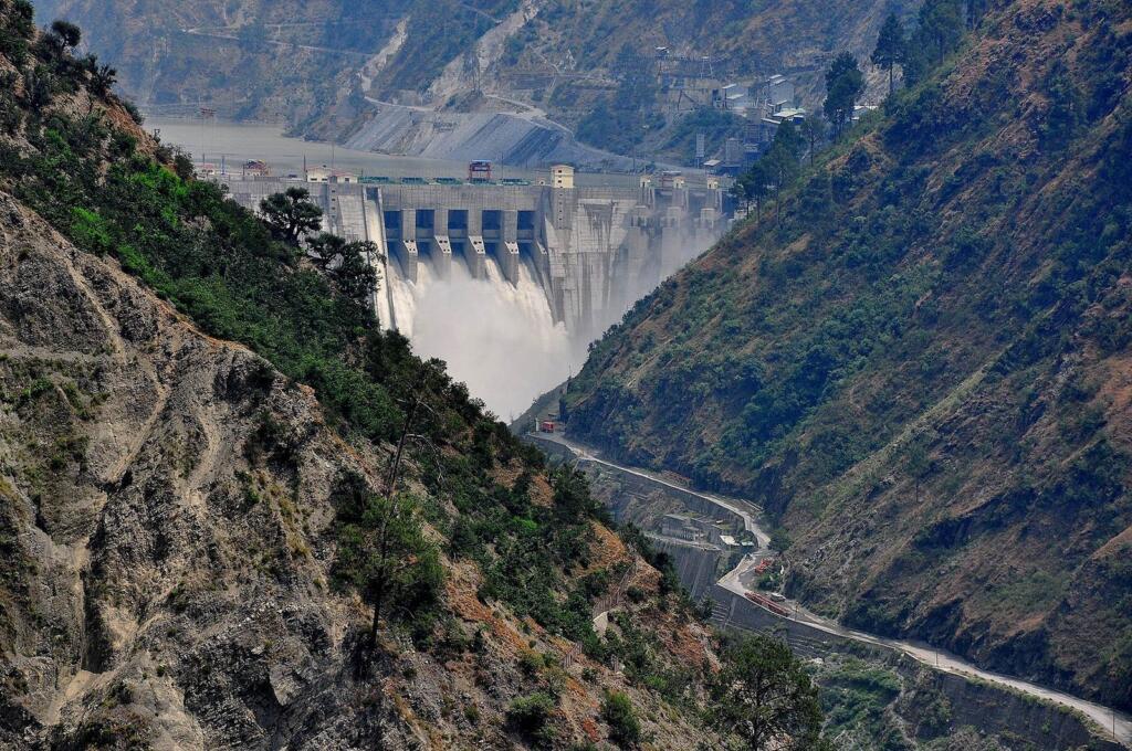 India Blocks Indus Flow, Invites Bids for Chenab Hydro Project