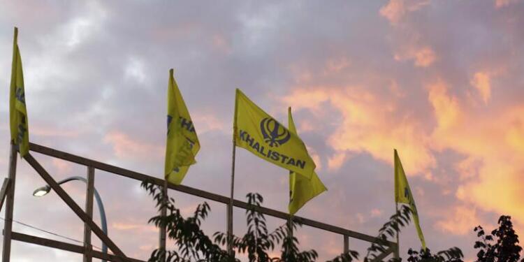 UK Regulator Rules Gurudwara Allowed to Display Khalistani Plague: Is this Pandering to Separatist Elements?