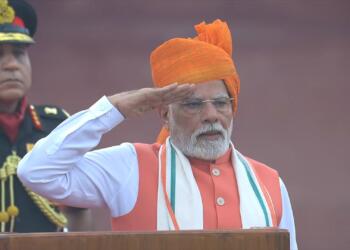 A Decade of Patriotic Panache: PM Modi Marks 79th Independence Day with Signature Safa Tradition, Saffron Turban