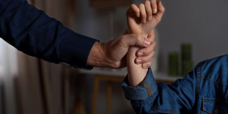 6 Valid Reasons to File for a Restraining Order