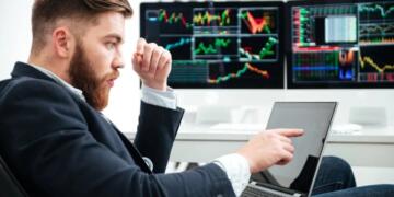 Why More Traders Are Switching to Brokers Without Swap Fees