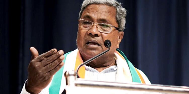 “Why Would Anyone Convert?” – Siddaramaiah’s Dig at Hinduism Sparks Outrage: Is Congress Making Anti-Hindu Propaganda Its Full-Time Job?