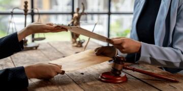 What Can You Expect During a Criminal Defense Consultation?