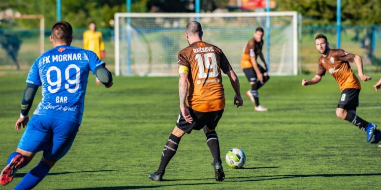 Athletes Who Were Supposed to Be Legends (But Fumbled It All)