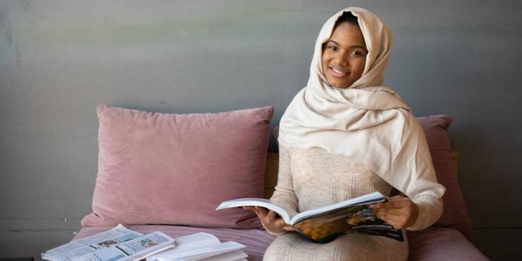 The Role of Tradition and Modernity in Chinua Achebe’s “No Longer at Ease”