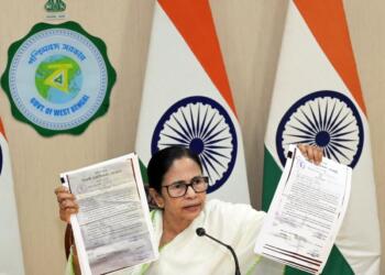 Mass Bureaucratic Shuffle in West Bengal Raises Eyebrows Ahead of SIR. What Is the Mamata Banerjee Government Trying to Hide?