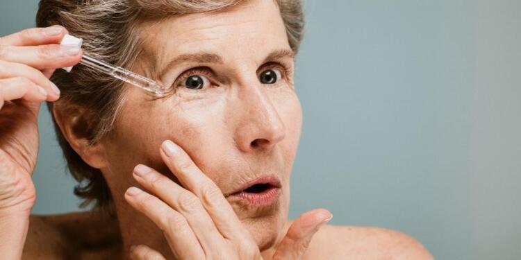 How Retinol Serum Supports Collagen and Fights Early Signs of Aging