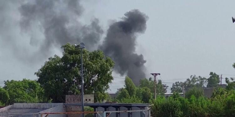 Deadly Airstrikes Escalate Border Tensions Between Pakistan and Taliban, Several feared Dead