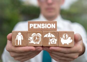 How Senior Citizens Can Choose the Right Retirement Pension Plan and Pension Scheme