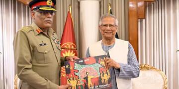 Muhammad Yunus’s Controversial Gift To Pakistani General: Is Bangladesh Falling Into Pakistan’s Trap Yet Again?