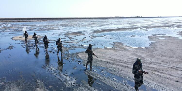 Indian Army Moves to Boost Amphibious Capabilities With New Patrol Boats and LCAs for Sir Creek