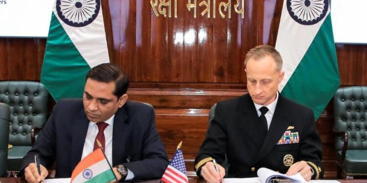 Boost to Maritime Power: India Locks Rs 7,995 Crore Deal With US for MH-60R Helicopter Fleet Support