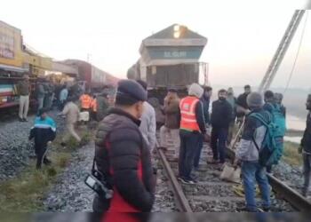 Sairang Rajdhani Express derails after hitting elephants in Assam, 8 elephants killed, passengers safe