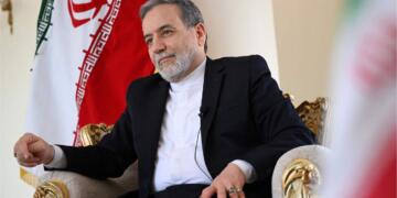 Iranian FM Abbas Araghchi Mocks Zelensky as 'Confused Clown'