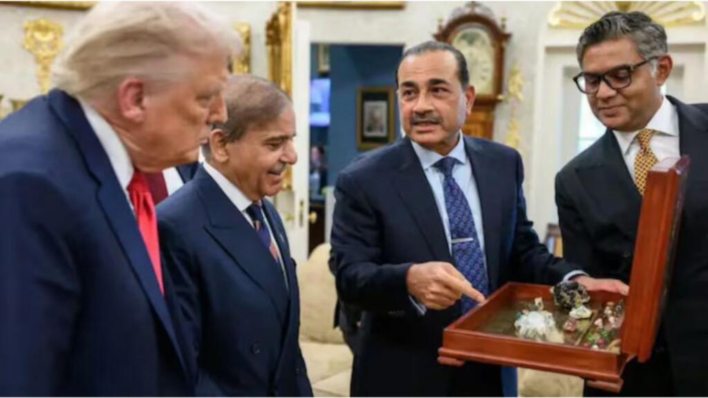 Asim Munir with Trump