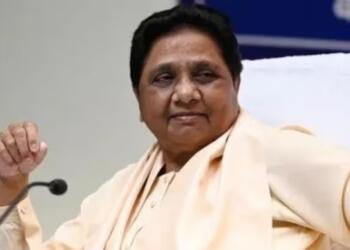 Mayawati Backs Brahmins unlike bemused BJP