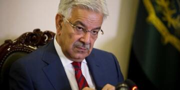 “Used And Thrown Like Toilet Paper”: Khawaja Asif’s Blunt Admission Reopens Debate on Pakistan’s Costly US Alliance