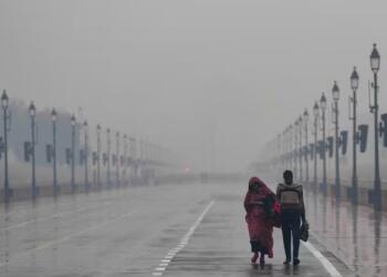 Rare 1,000-km Rain Band Brings Storms Across India in Unusual Late-March Weather Shift; Delhi Sees Wettest March In 3 Years
