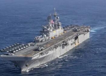 US Navy’s Massive Warship USS Tripoli Heads to Warzone, Could Challenge Iran’s Strait of Hormuz Blockade