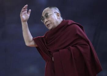 A series of pieces of evidence point to a secret network between the Dalai Lama and Epstein