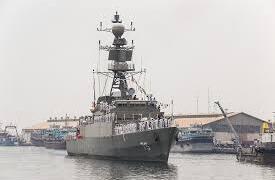 US Torpedo Strike Sinks Iranian Frigate IRIS Dena in Indian Ocean, Escalating Regional Tensions
